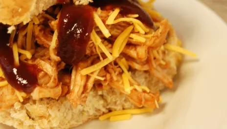 Slow Cooker BBQ Chicken Sliders